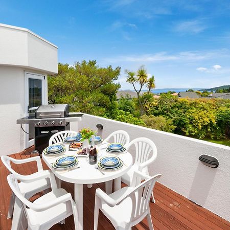 The White House - Taupo Holiday Home Экстерьер фото