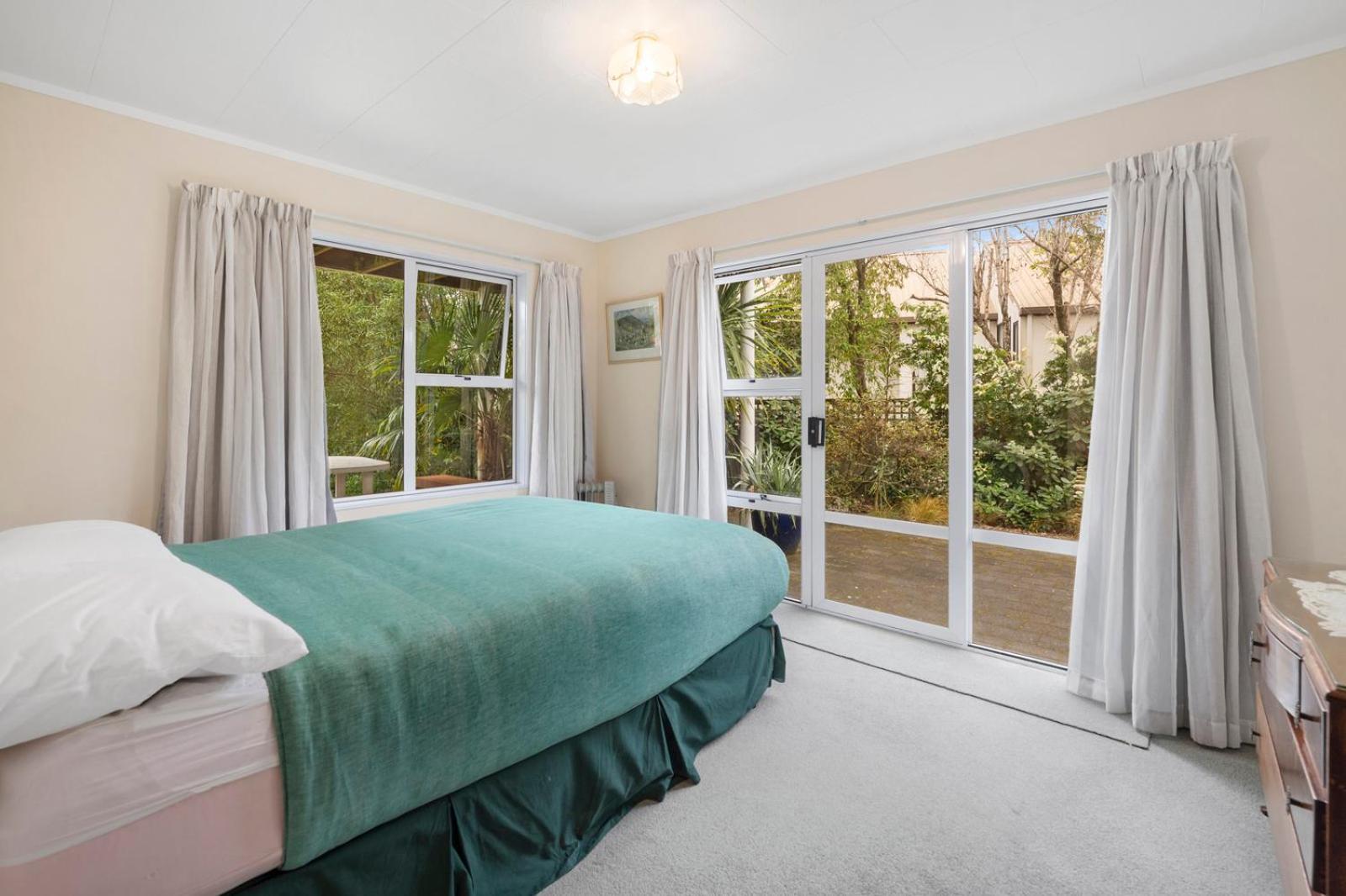 The White House - Taupo Holiday Home Экстерьер фото